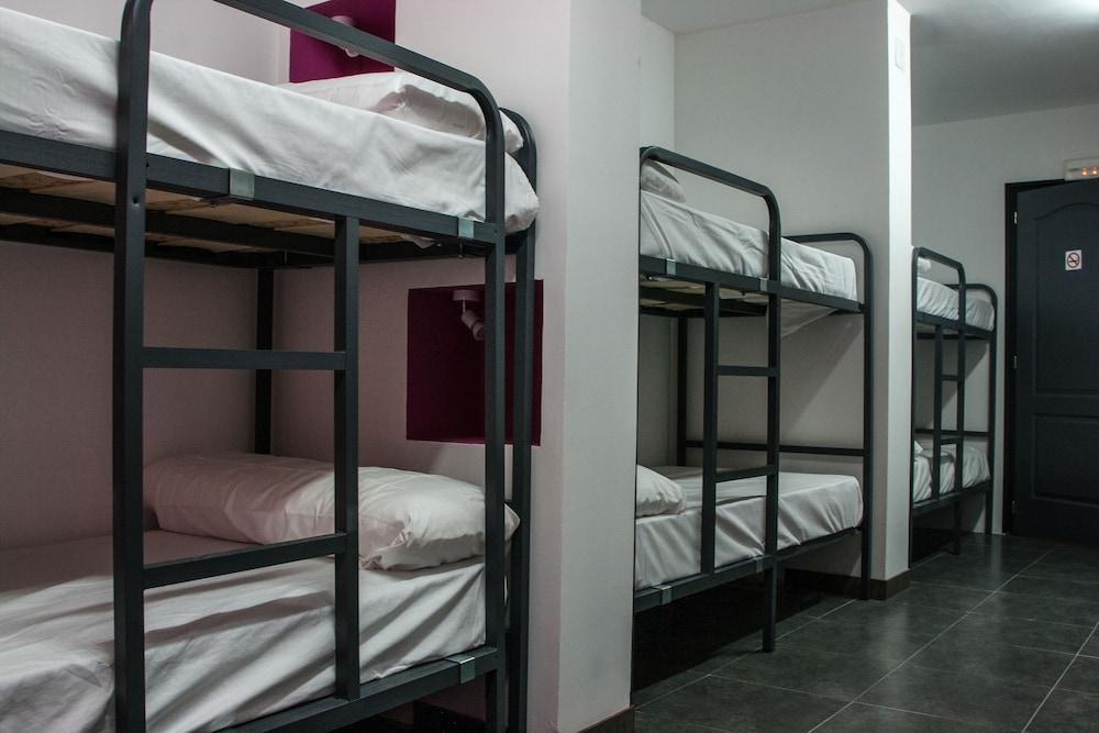 Olé Backpackers Hostel Alicante Buitenkant foto